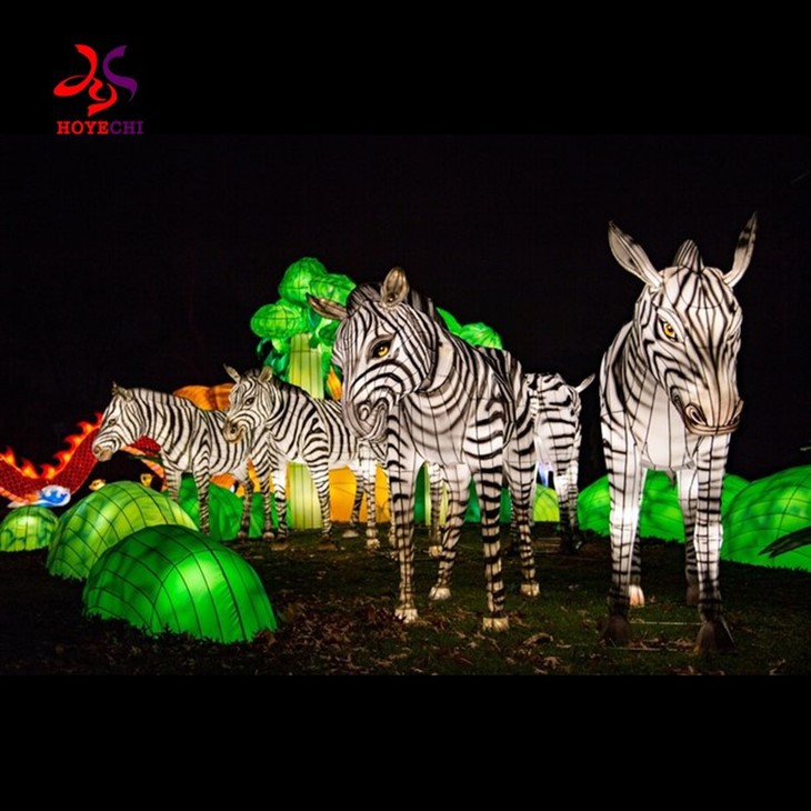 High Quality Waterproof IP 65 China Silk Lantern Animal Shape Lion Lantern For Festival